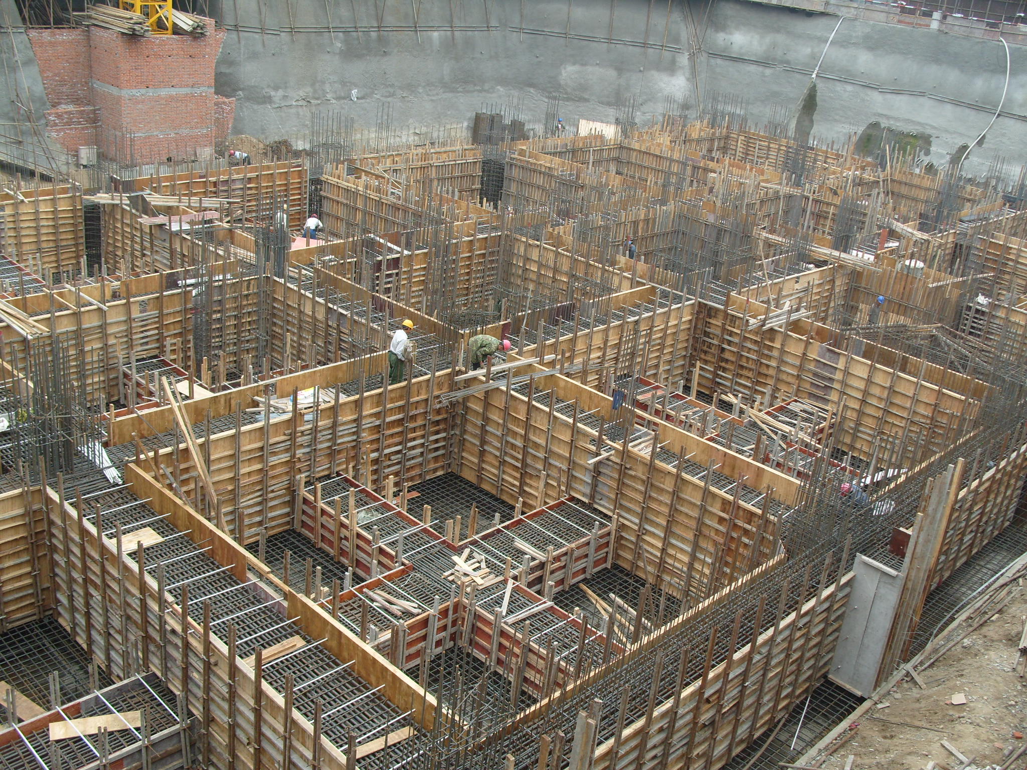 零基礎入門：用最少的時間打造自己的網頁 (零基礎入門電工三本)